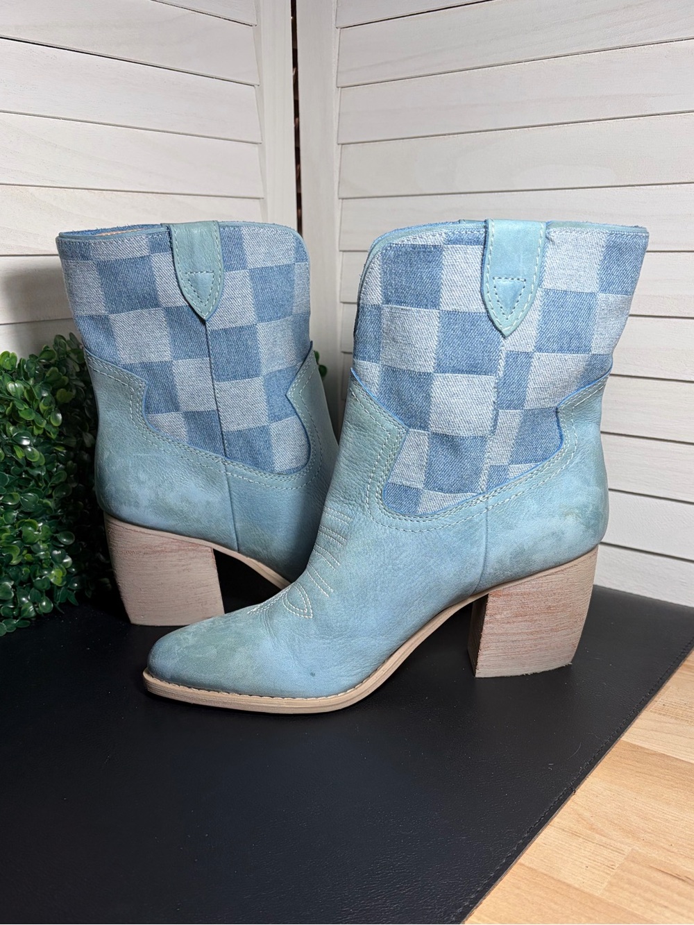 Gianni Bini Ace High Two Checked Denim Leather Western Cowboy Booties Size 8M